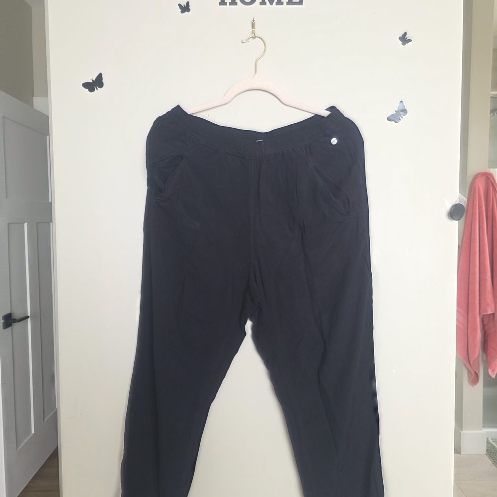 Roxy Black Elastic Waist Pants